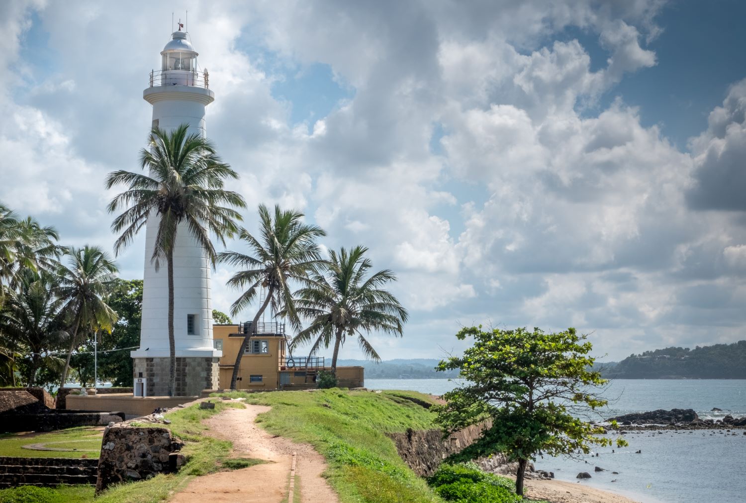 Galle 100