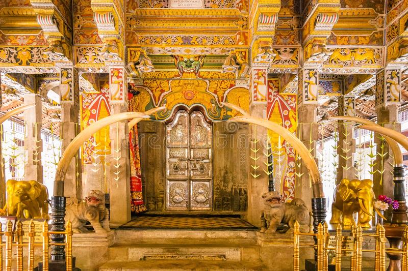 Temple of Tooth Relic 4