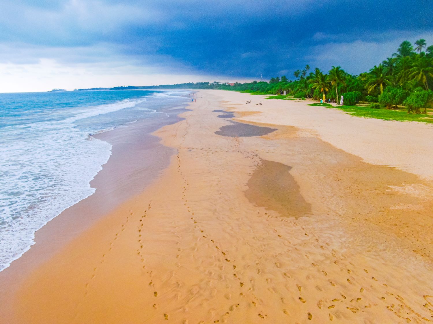 Beach 105